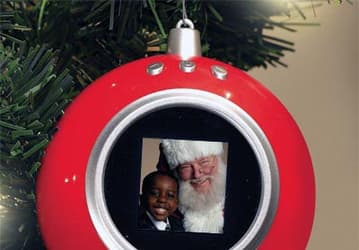 Готовимся к Новому году: миниатюрный фотоальбом Santas Slide Show Ornament